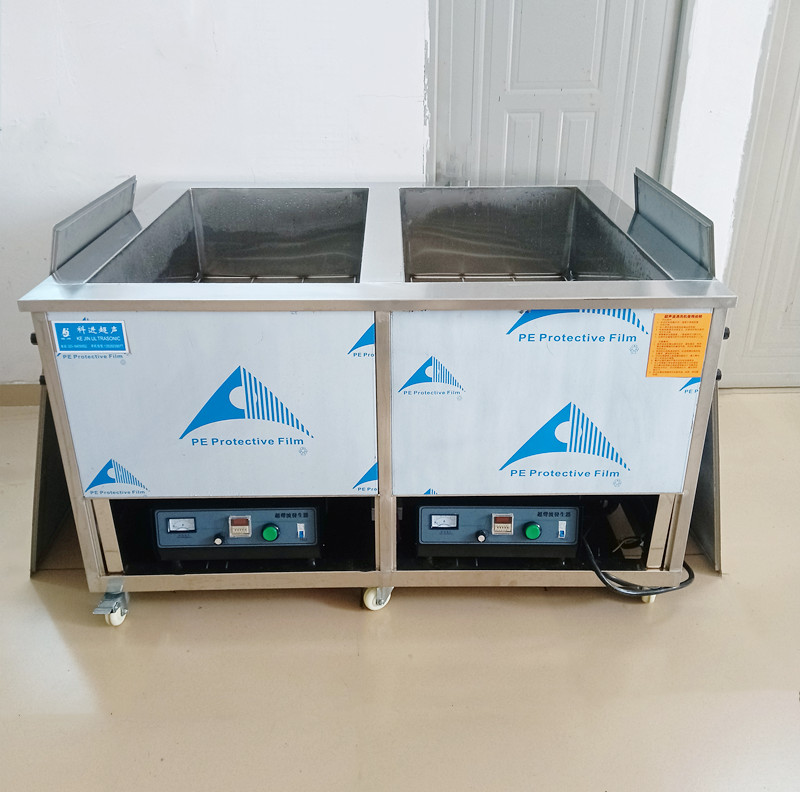 ​超声波清洗机对汽车飞机机车有什么清洗效果？